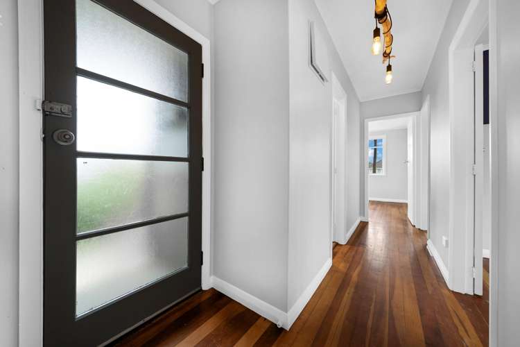 73 TE PUEA AVENUE Meremere_11