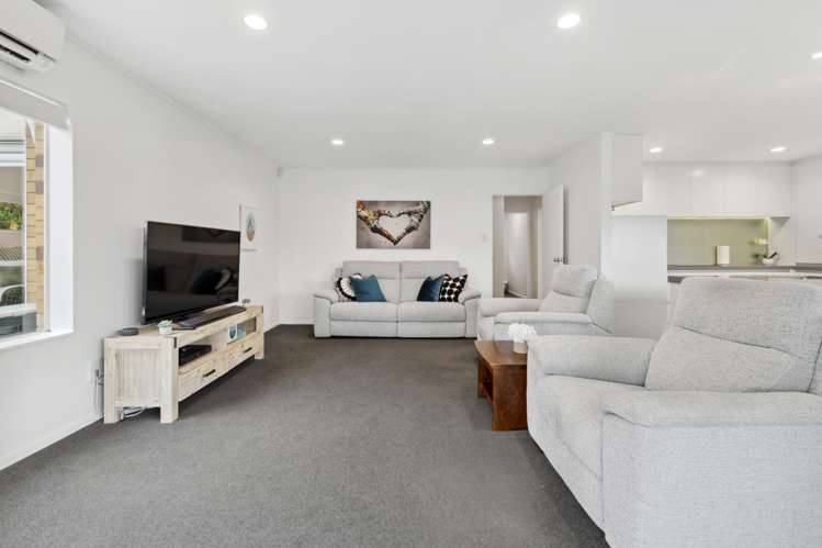 6 Perendale Close Somerville_14