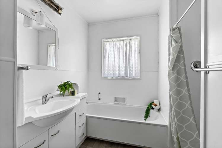 1/15 Zealandia Street Kensington_8