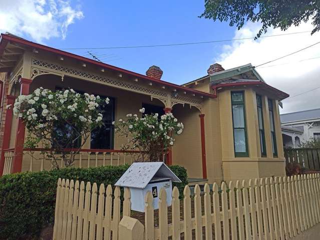 Character Mt Eden Villa | 4/5 Bedrooms