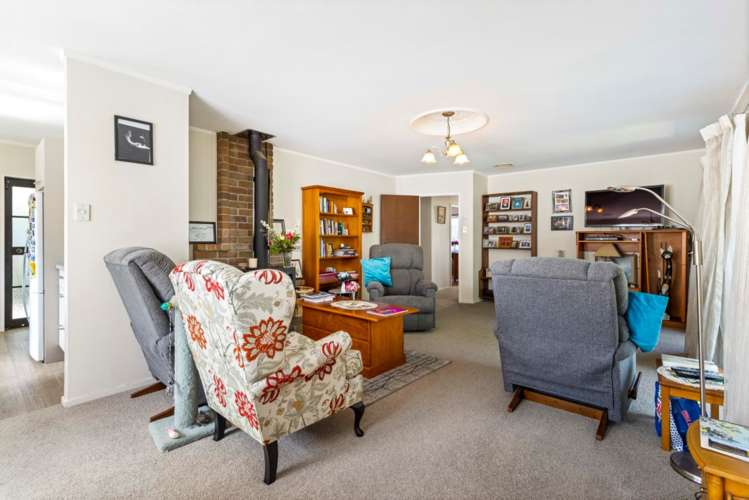 352 Cobham Drive Hillcrest_8