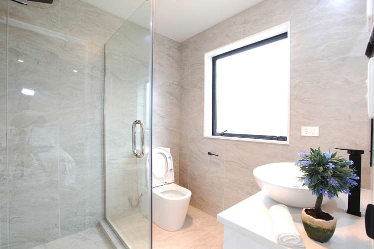 32 Nightingale Road Flat Bush_9