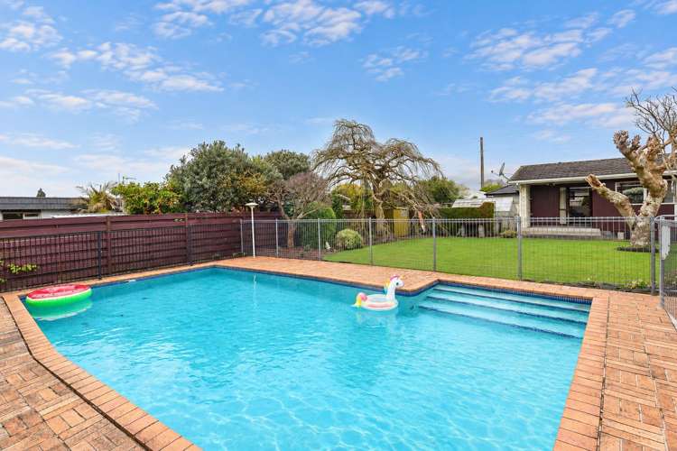 5 Newport Place Enderley_10