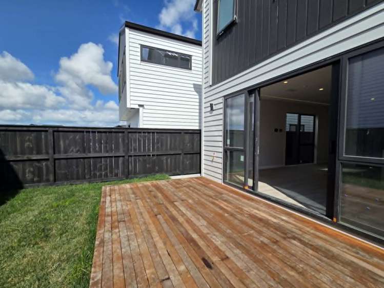 4 Lamont Street_5