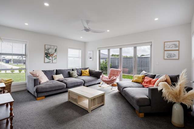 35 Arihi Crescent Frimley_4