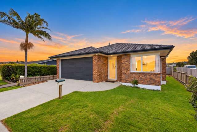 Enjoy the Orewa Coastal Lifestyle