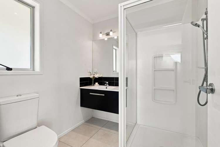 3 Carex Close Pyes Pa_9