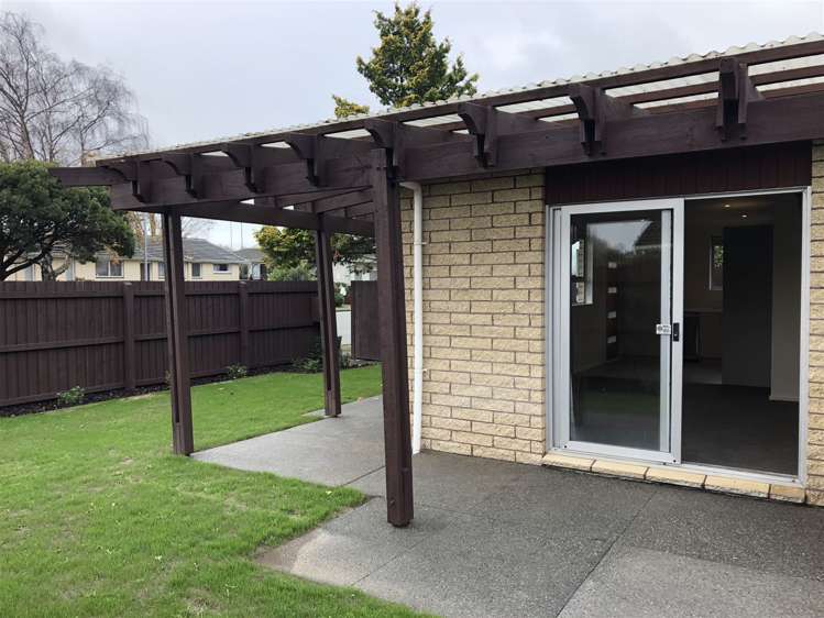 1/70 Lakewood Drive Burwood_2