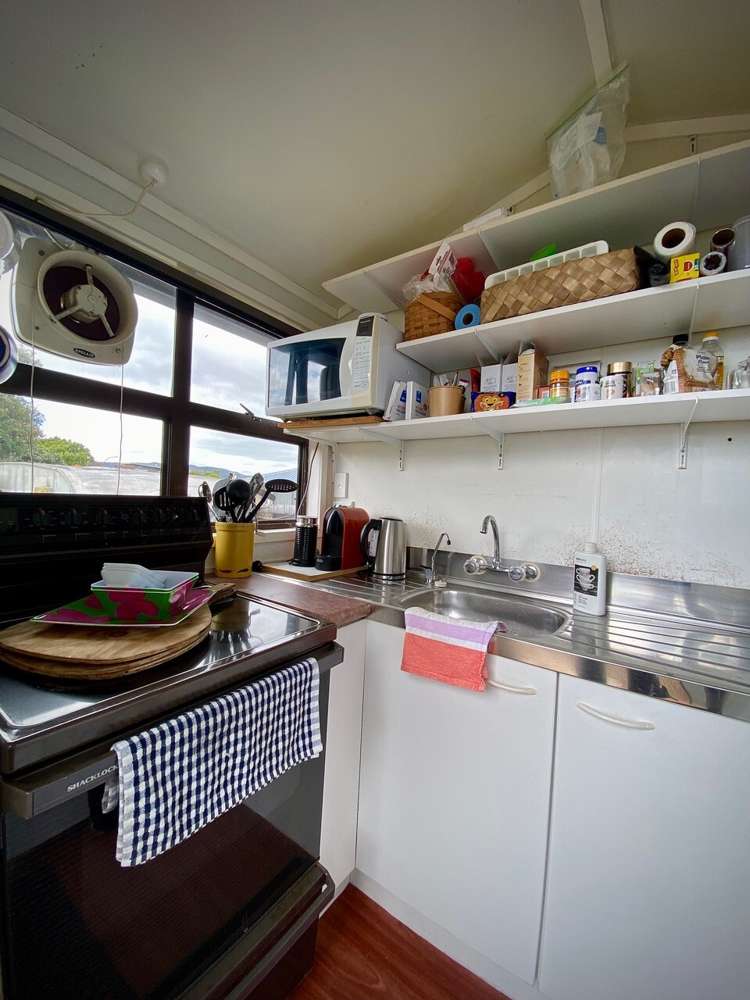 102 Kauri Crescent Matarangi_15