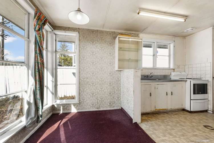 27 Astley Avenue New Lynn_4