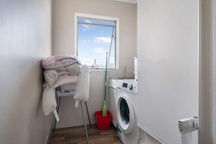 82 & 84 Moire Road Royal Heights_20