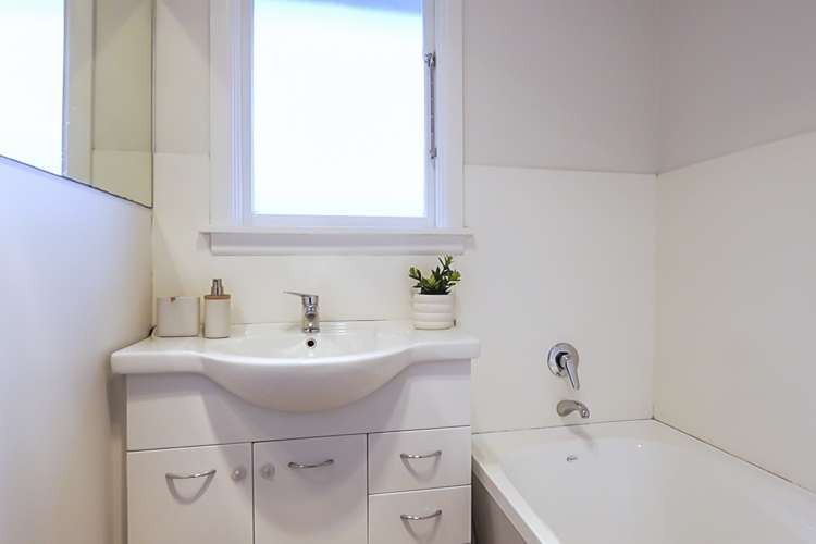 32 Compton Street Woolston_13