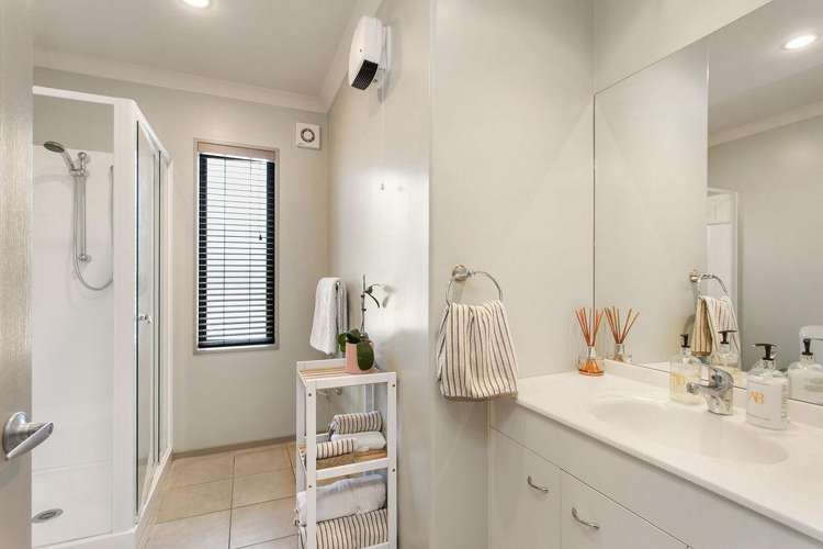 6 Primrose Hill Lane Casebrook_11