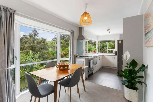 3/36 Eskdale Road Birkdale_4