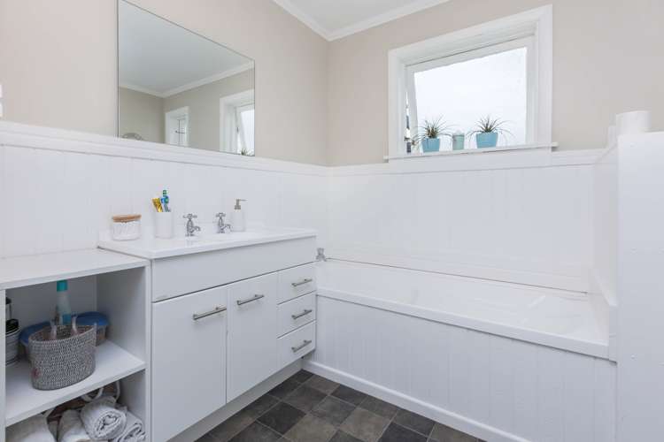 58 Akatarawa Road Brown Owl_11