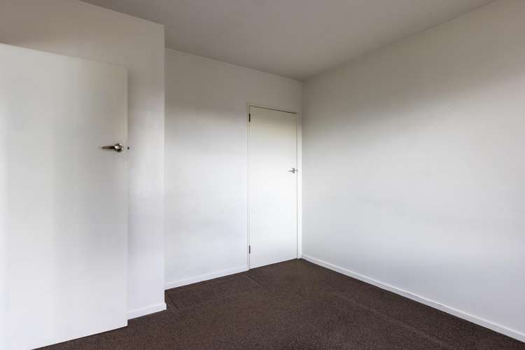 2/53 Grenville Street Waltham_7