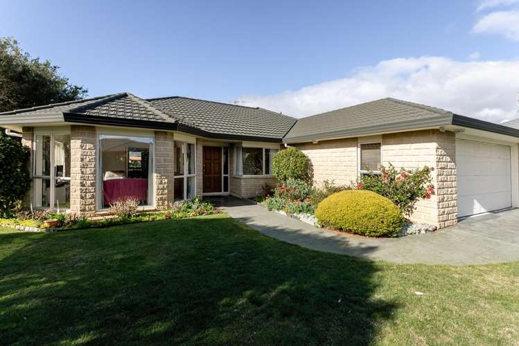 63 Guildford Drive Paraparaumu_11