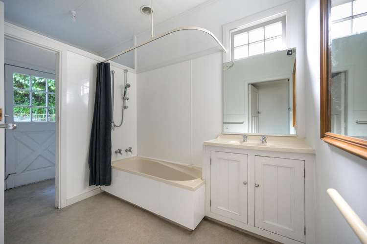 63 Bisley Avenue Moana_11