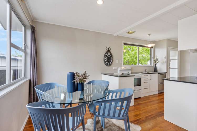 1/7 Studfall Street Pakuranga Heights_9