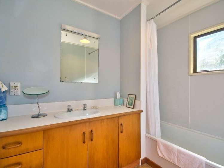 14a Cameron Place Fernhill/Sunshine Bay_11