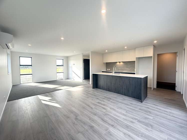 31 Greenslade Drive Lincoln_1