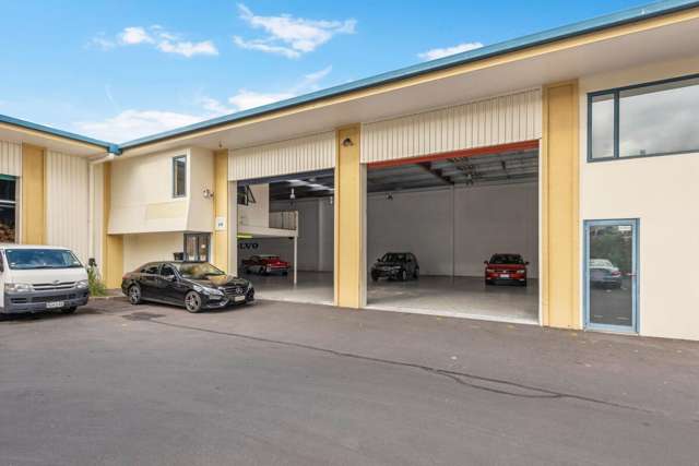 Unit 10, 77 Porana Road Wairau Valley_1