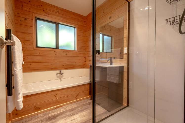 12 Mcfetrick Place Franz Josef_11