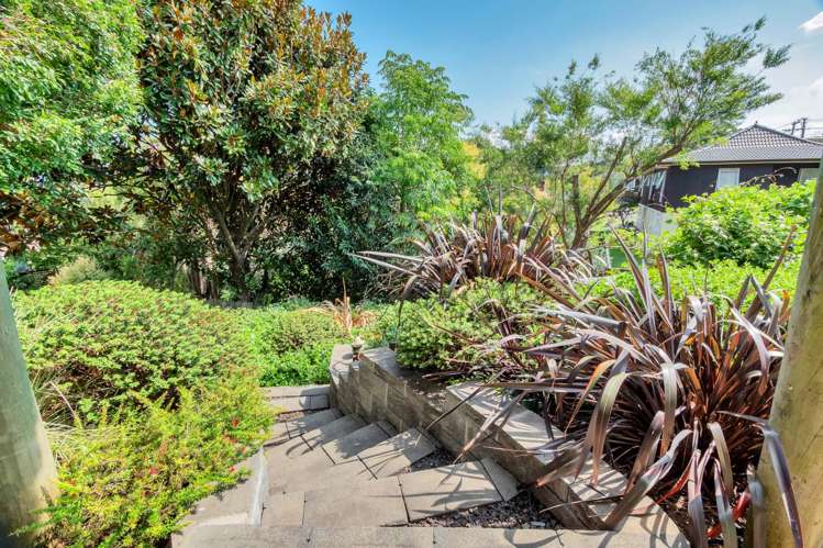 9 Bamfield Place Hillsborough_21