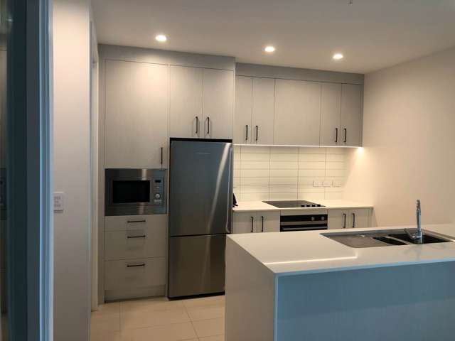 904/8 Waikumete Road Glen Eden_3