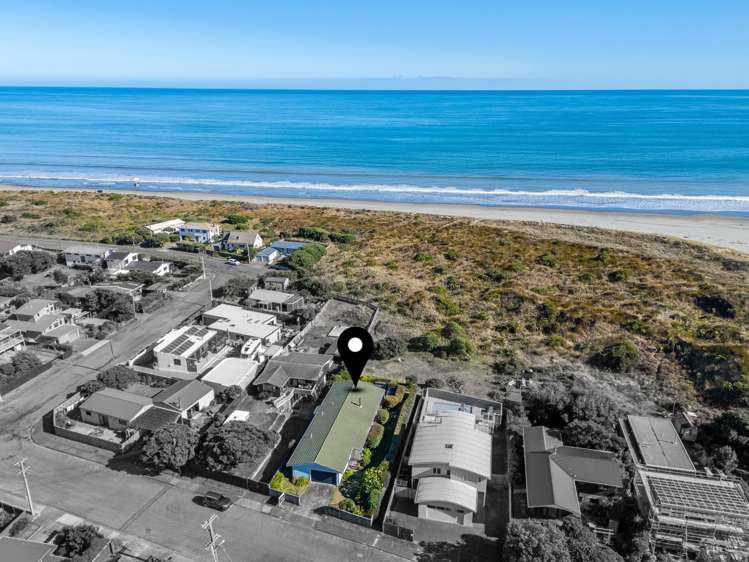9 Moana Street Otaki Beach_1