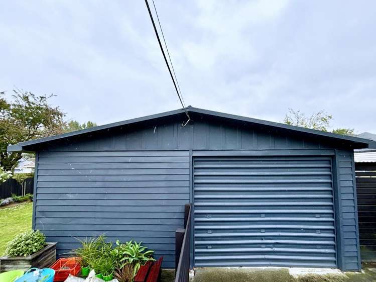 179 Waddington Drive Naenae_17