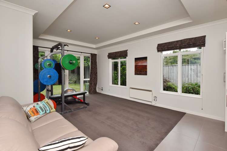 17 Springbrook Lane Northwood_14