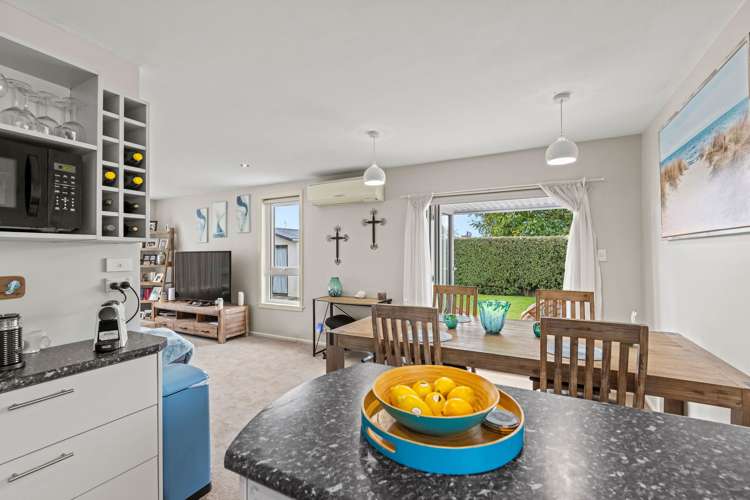 21 La Perouse Place Northcote_17