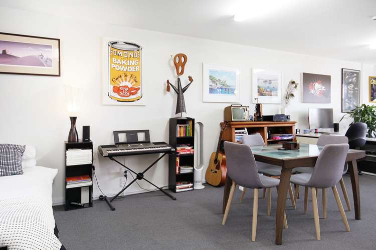 2/6 Raycroft Street Waltham_8