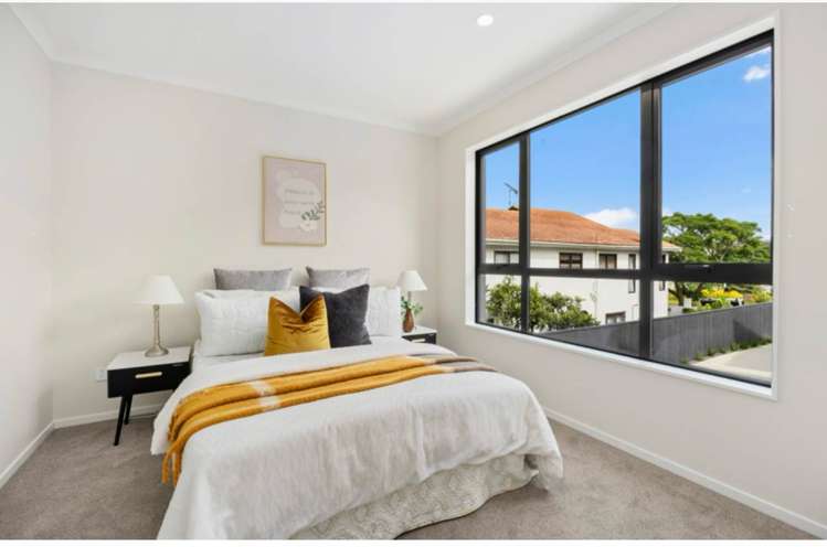 11E Norman Lesser Drive St Johns_8
