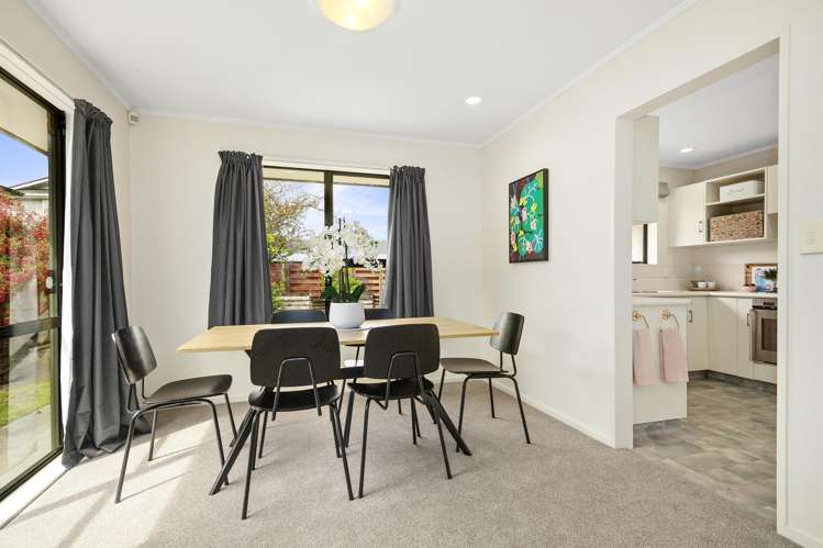 10 Earlston Grove Avalon_6