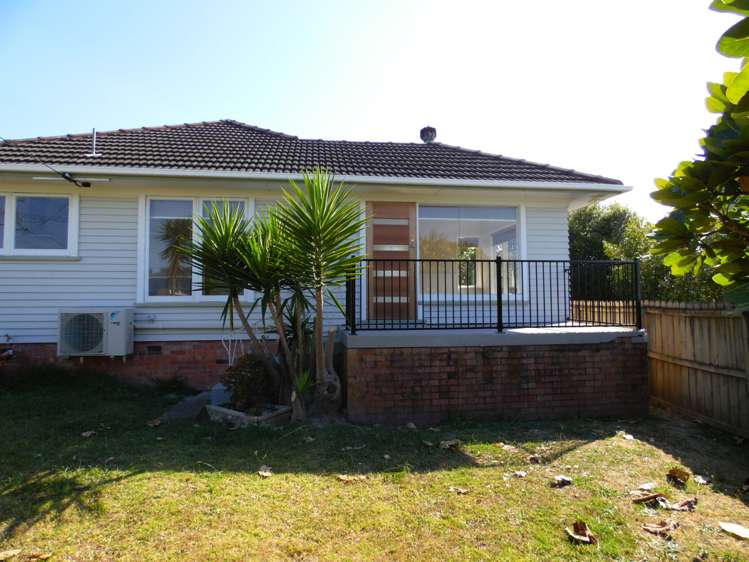 81 Royal View Road Te Atatu South_0