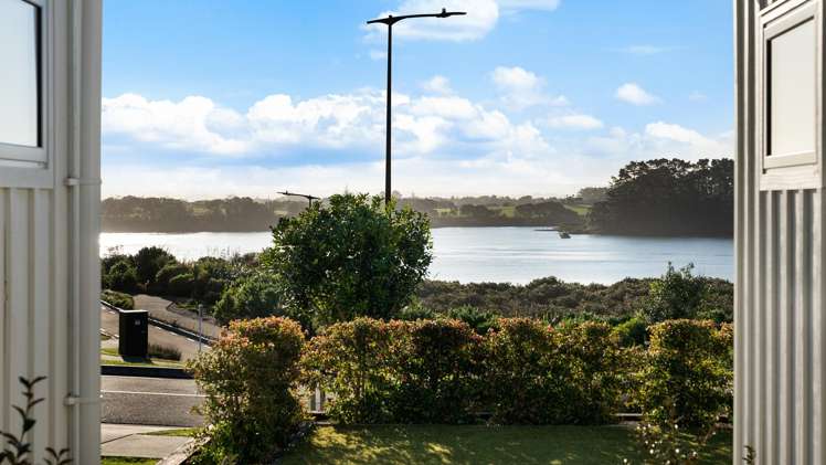 24 Orawahi Road Glenbrook Beach_13