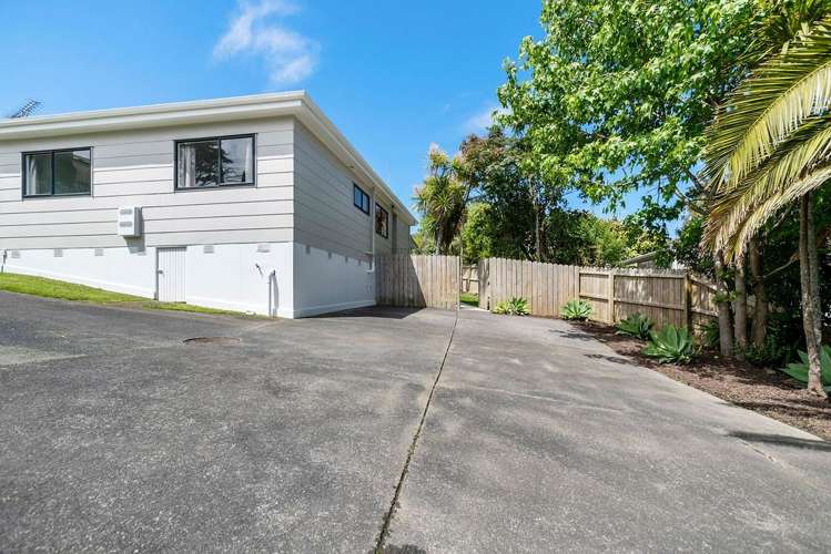 1/11 Kupari Place Totara Vale_18