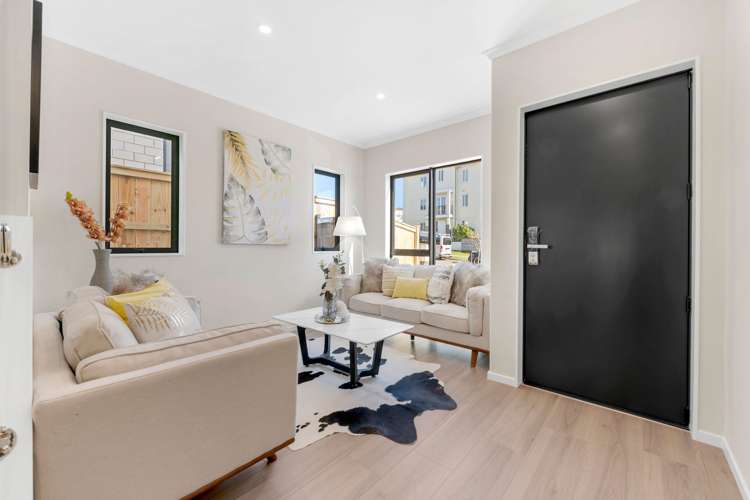 44 Adamson Road Flat Bush_13