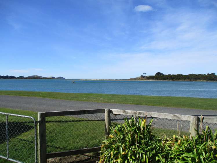 7 Park Lane Owaka_15