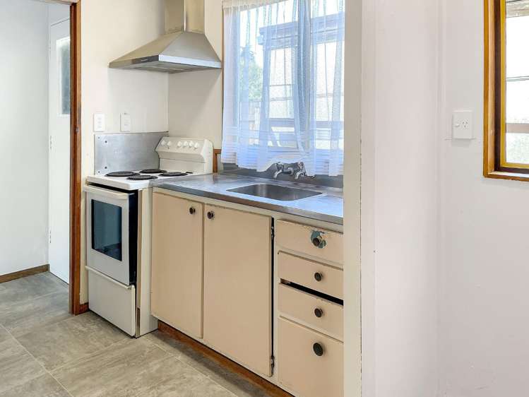 1/702 Grays Road 10487_10