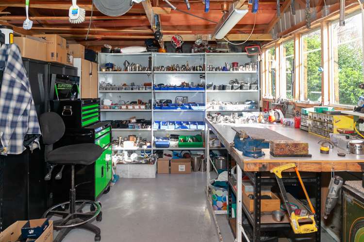 27 Feary Crescent Takaka_17