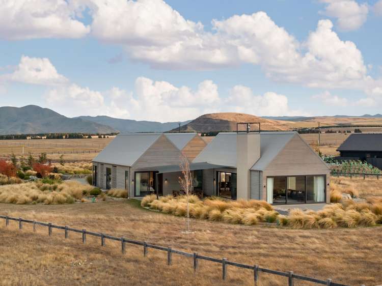 10 Musterers Way Twizel_0