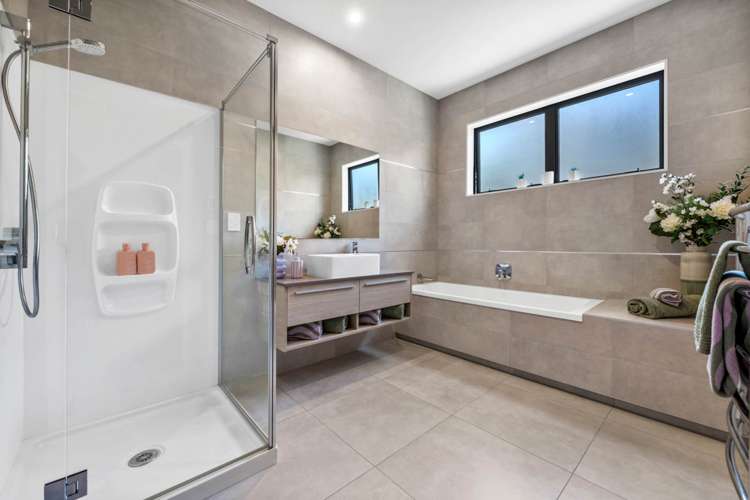 32 Doidge Street Beachlands_24