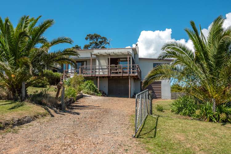 2 Bryan Road Surfdale_1