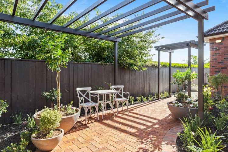 1 Courtneys West Harbour_24