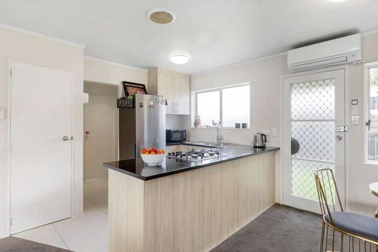 2/94 Lynwood Road New Lynn_5