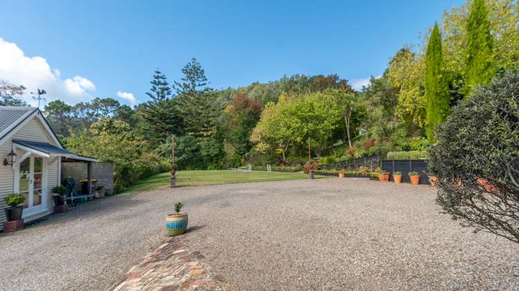 107 Victoria Street Thames_25