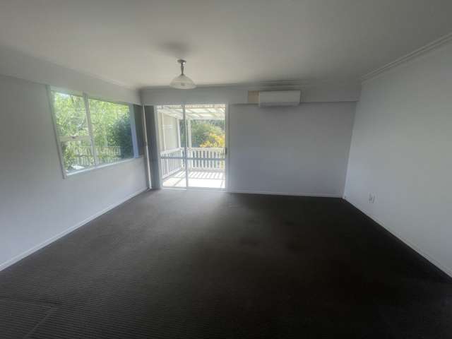 2/28 Royal View Road Te Atatu South_2